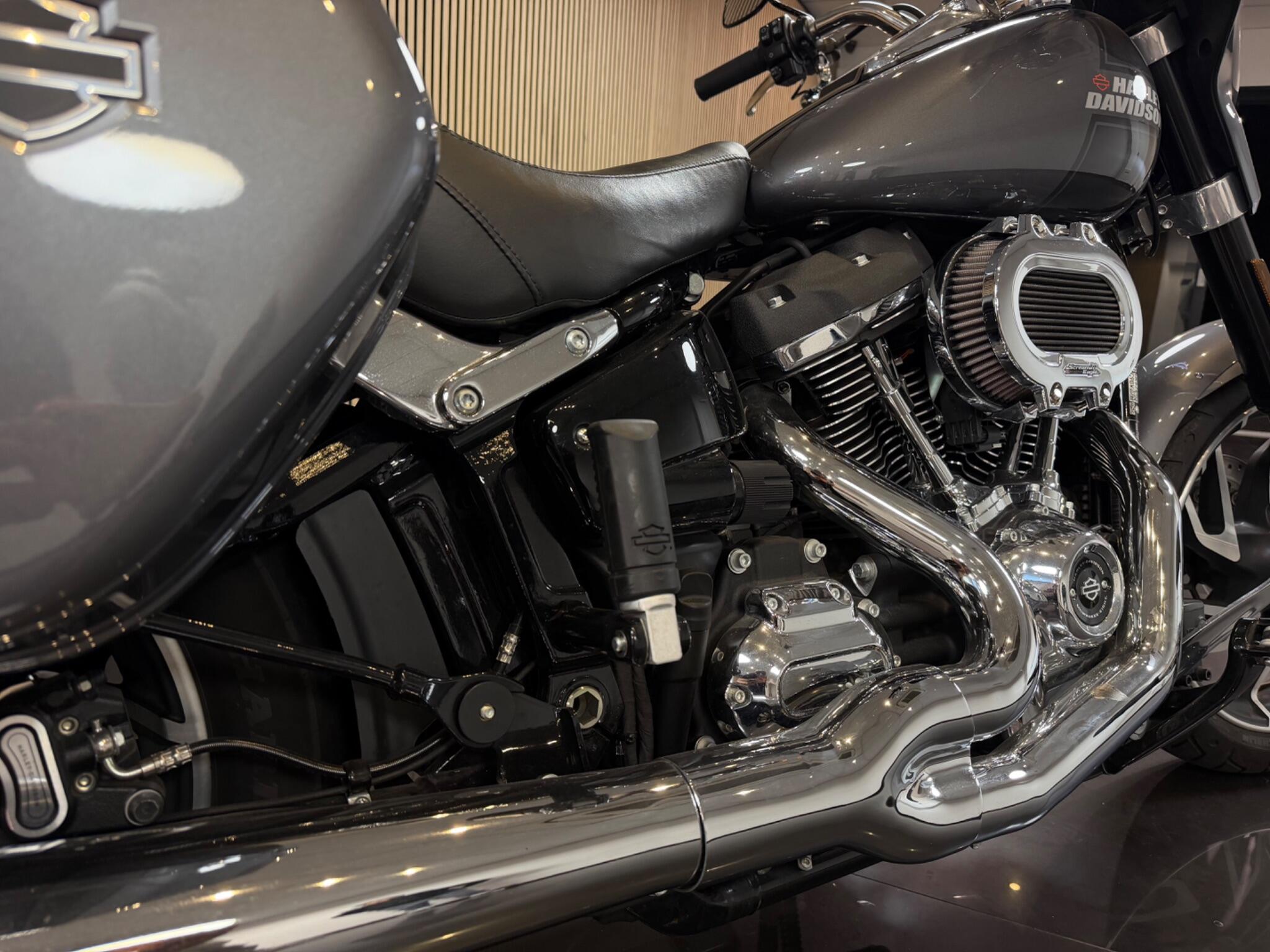 Harley-Davidson Softail